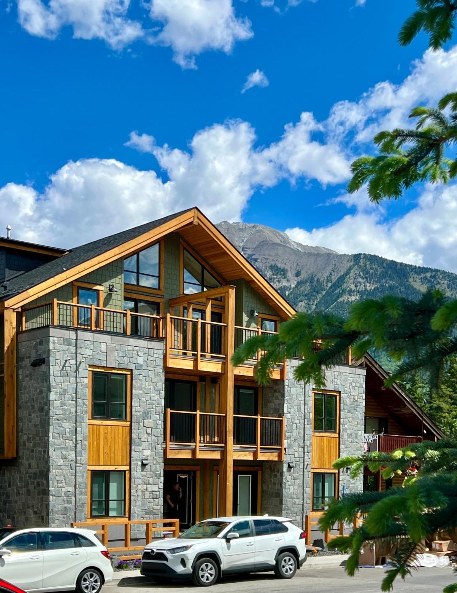 Special! New Downtown Mtn View Free Parking 2B&2B Lejlighed Canmore Eksteriør billede