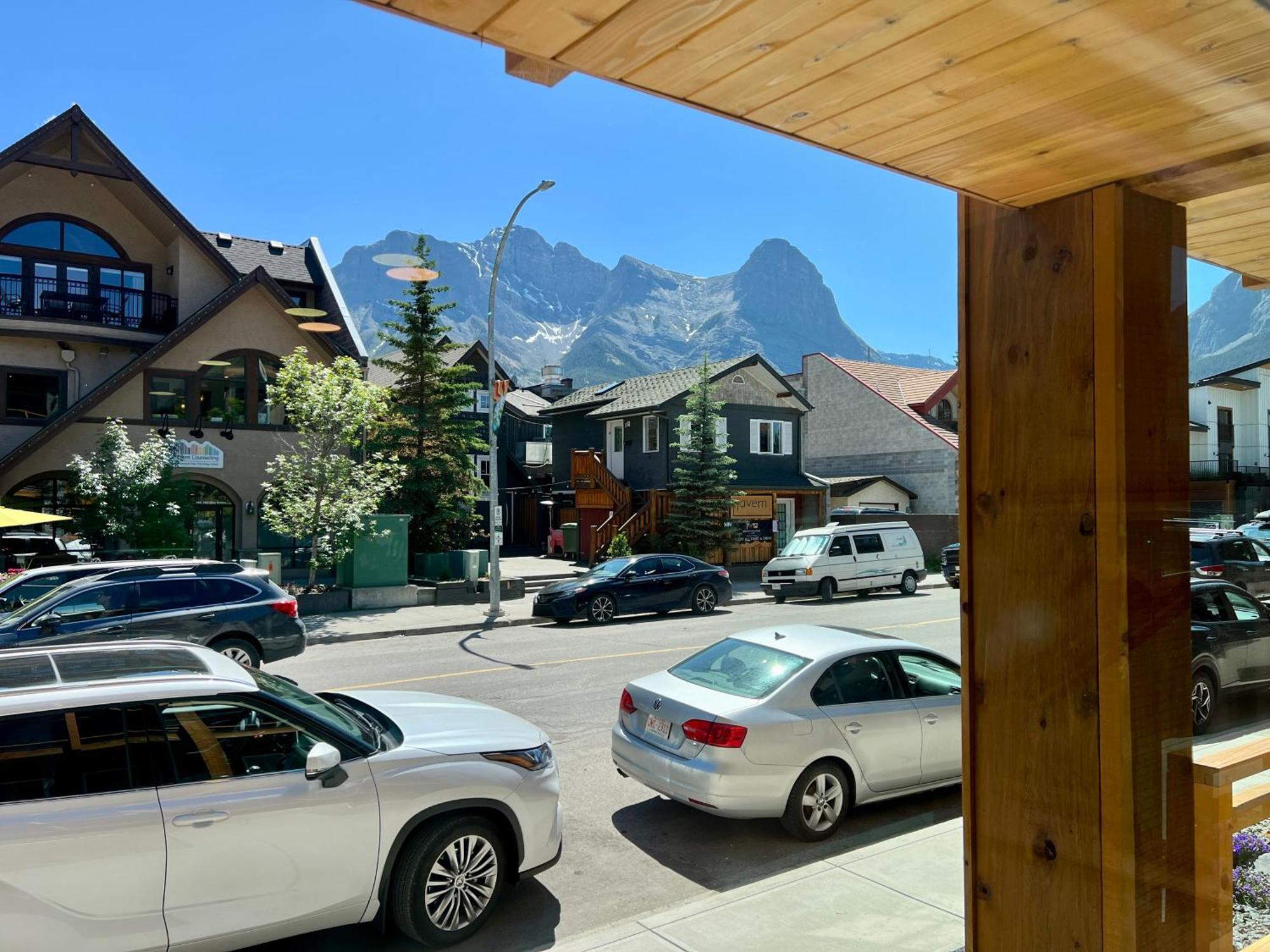Special! New Downtown Mtn View Free Parking 2B&2B Lejlighed Canmore Eksteriør billede