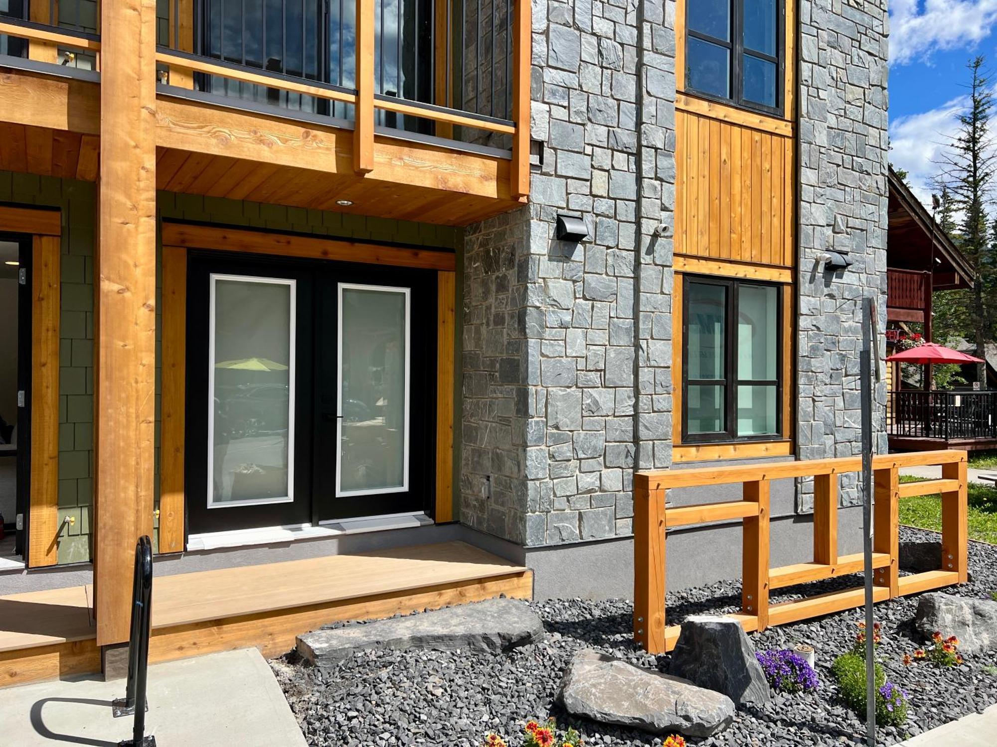 Special! New Downtown Mtn View Free Parking 2B&2B Lejlighed Canmore Eksteriør billede